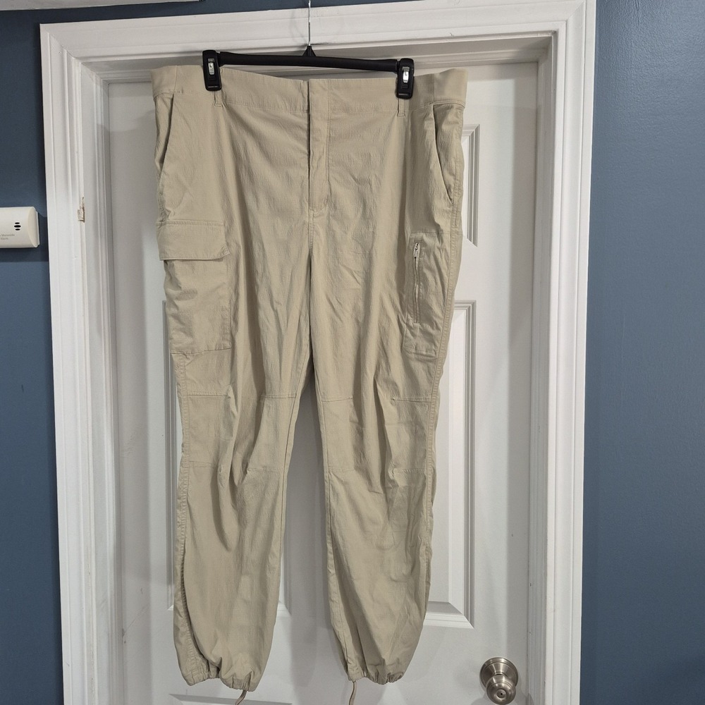 Athleta Pants Womens 22 Khaki Trekkie Utility Cargo Ripstop Lightweight Hiking
